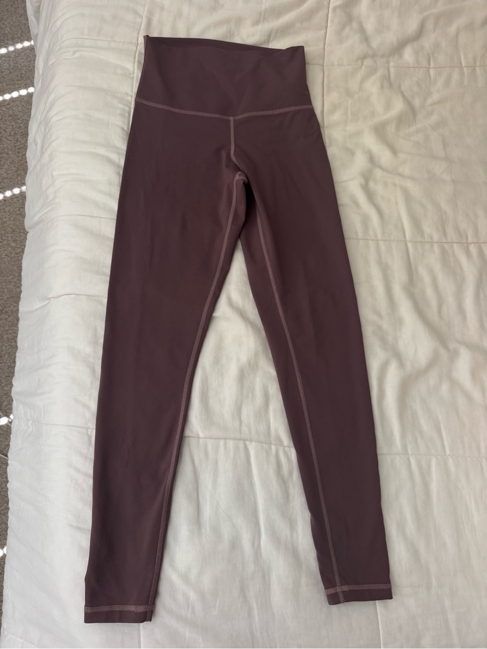 DYI High-Waist Leggings in Plum